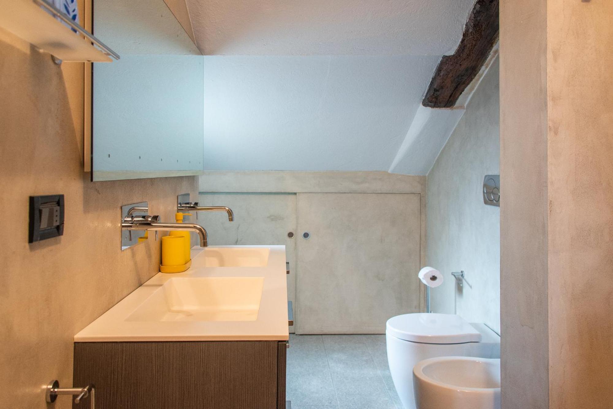 Apartment House With Terrace Turin